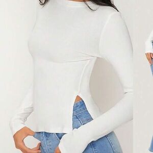 Ribbed White Long Sleeve Tee with Side Slit at Hips